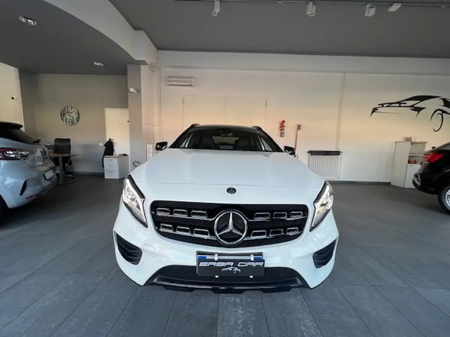 Mercedes-Benz GLA 200 GLA-X156 2017 d Premium 4matic auto Blanc - 1