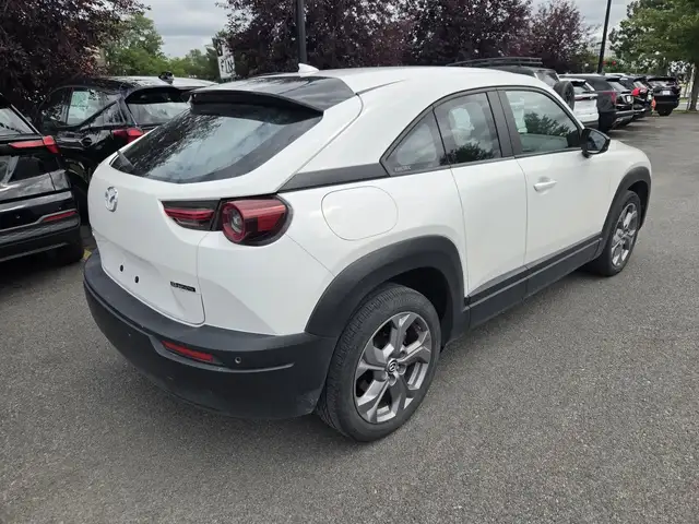 Mazda MX-30 2022 — photo 3