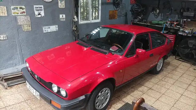 Alfa Romeo Alfetta GTV 2.0