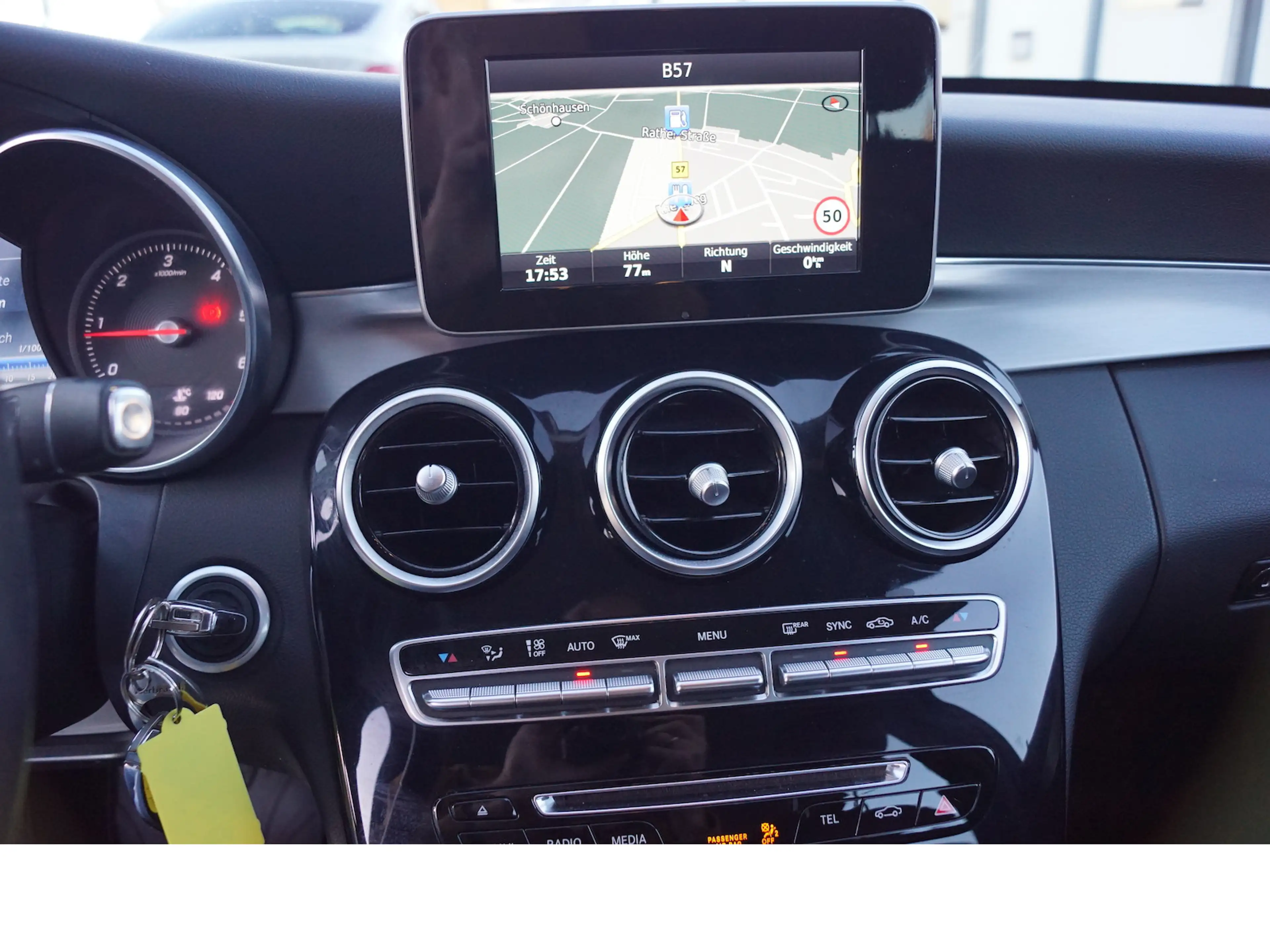 Mercedes-Benz C 200 d, 7 Gang Automatik, Avantgarde, Navi, AHK — photo 13