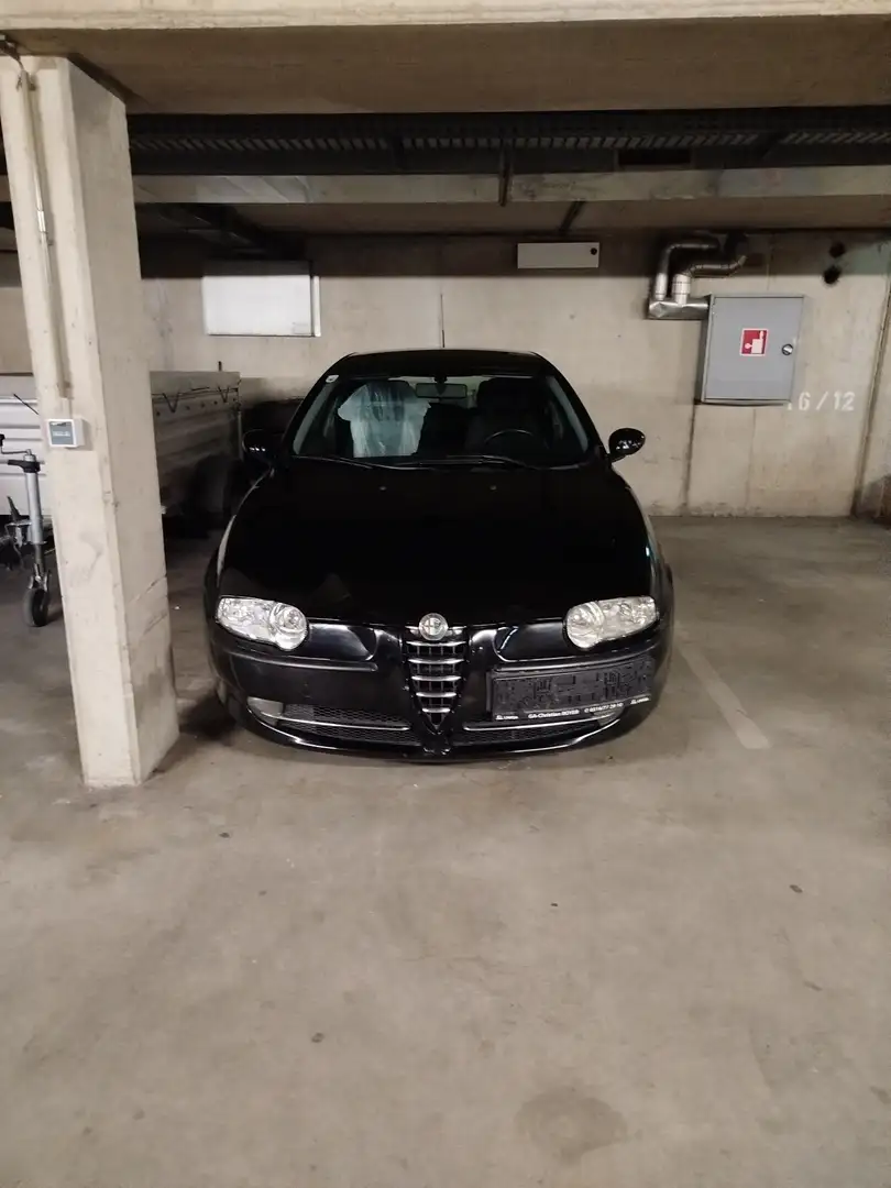 Alfa Romeo 147 1.9 JTD Distinctive - 1