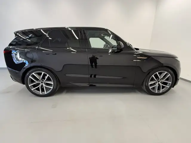 Land Rover Range Rover Sport D250 MHEV AW Ansicht 3