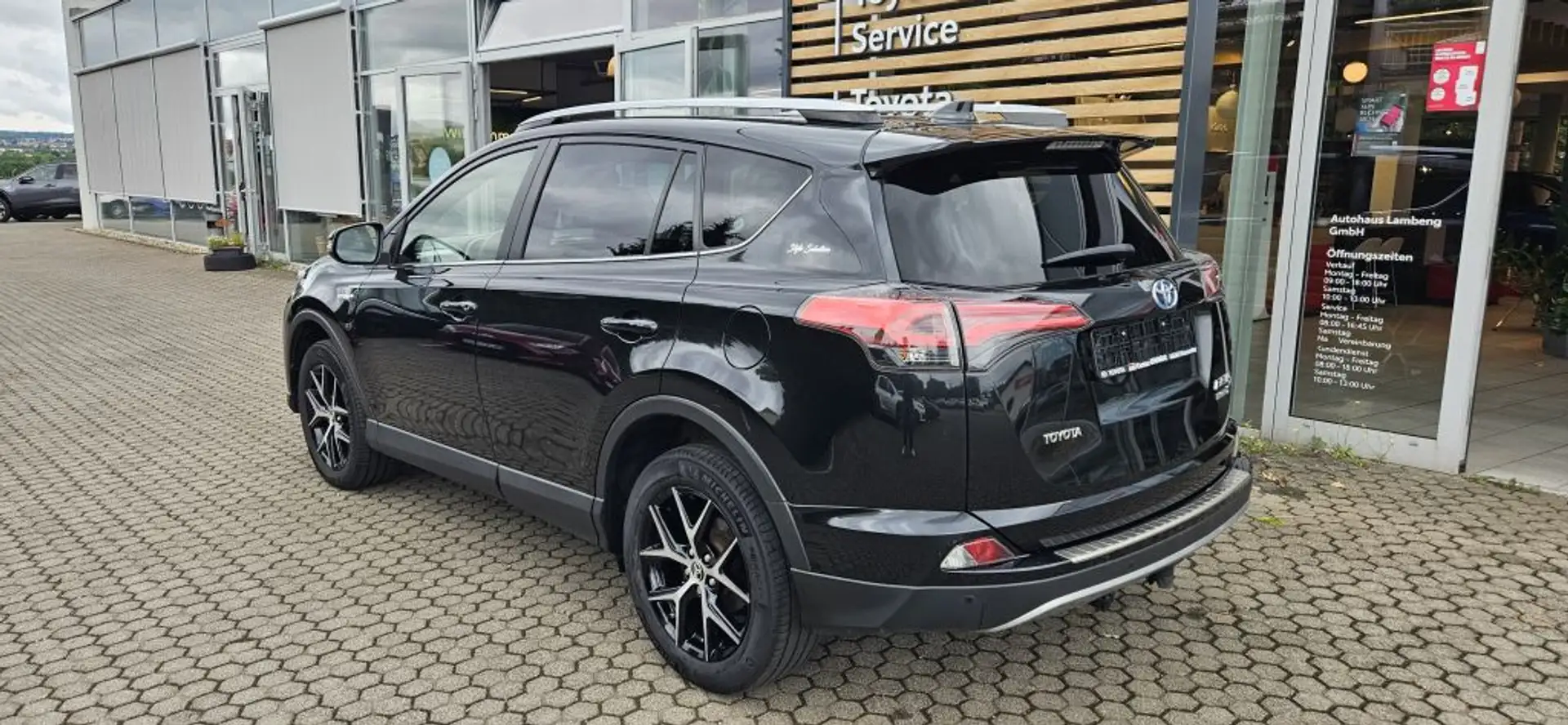 Toyota RAV 4 2.5 4x2 Hybrid Style Selection Schwarz - 2