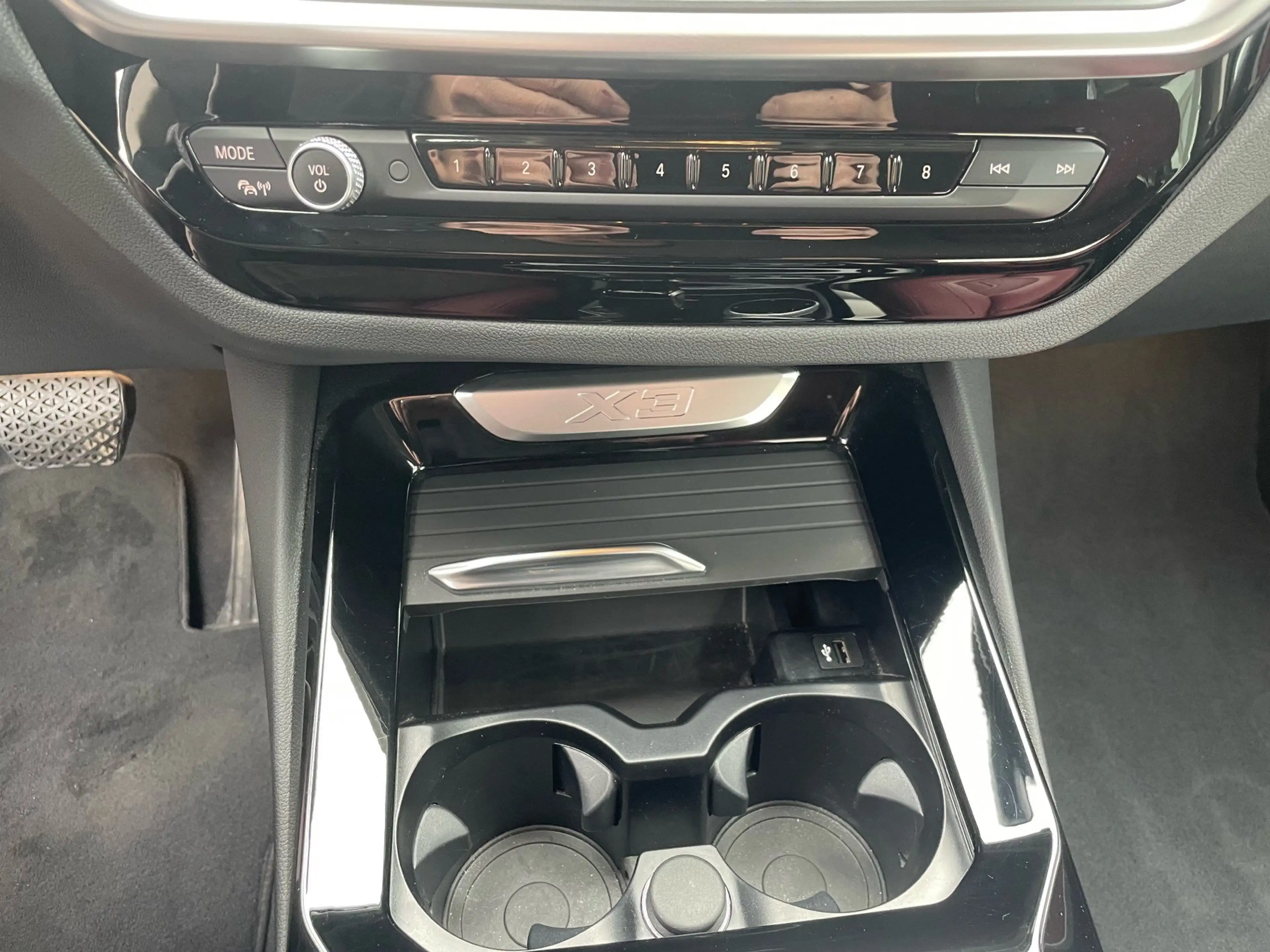 BMW X3 xDrive20i DAB LED WLAN Parkassistent Shz — photo 11