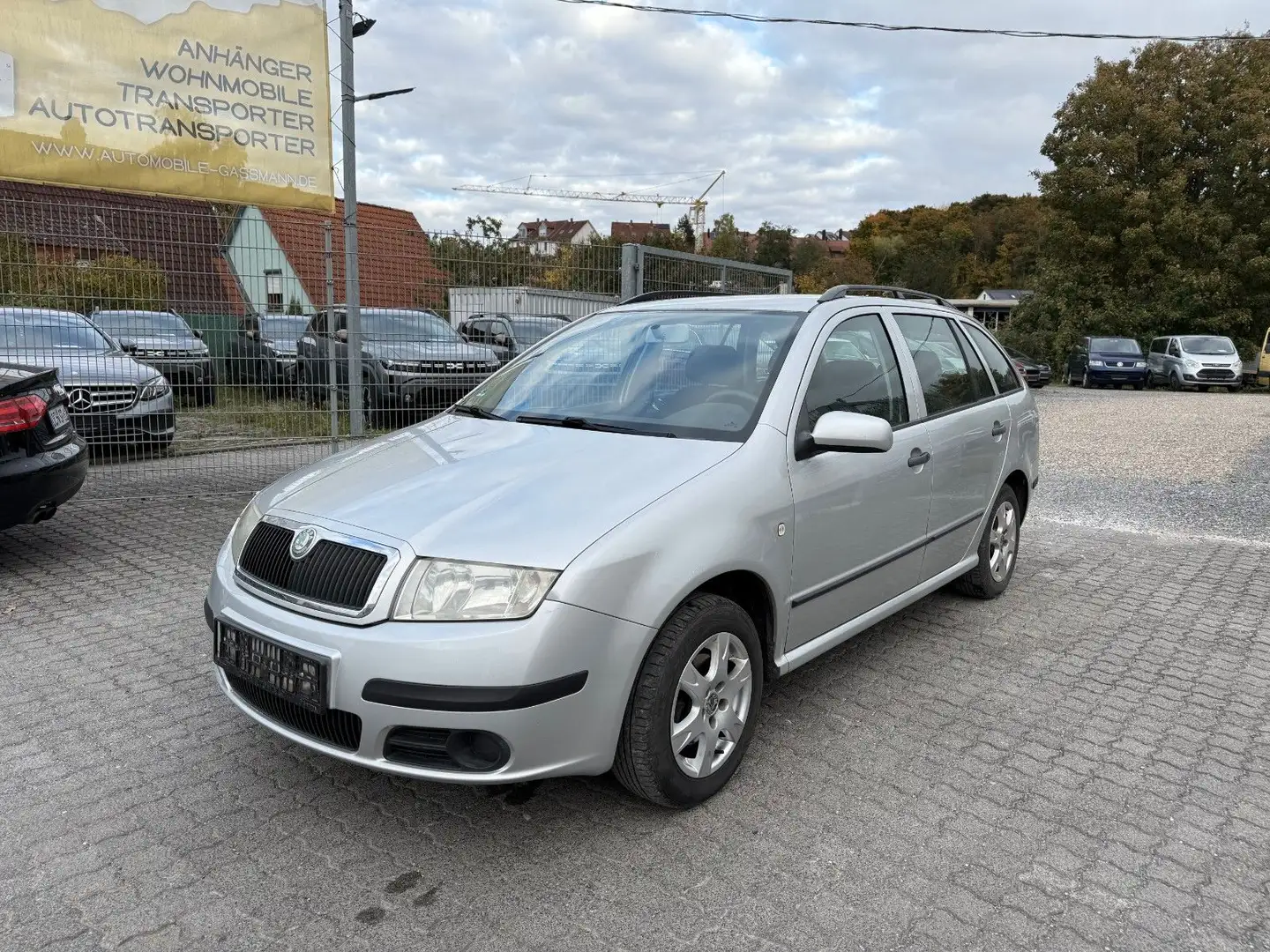 Skoda Fabia Combi 1.4i Extra Klima 8xRad Tüv 07.26 Argent - 1
