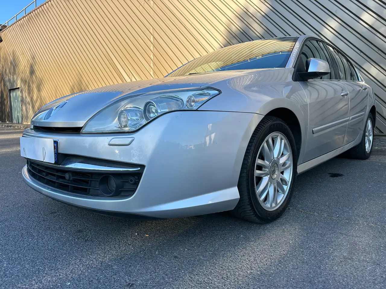 Renault Laguna III 2.0 dCi 150 FAP Initiale