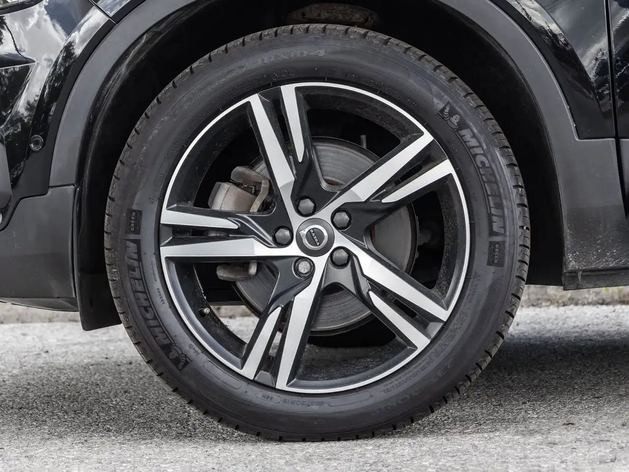 Volvo XC40 снимка Volvo XC40