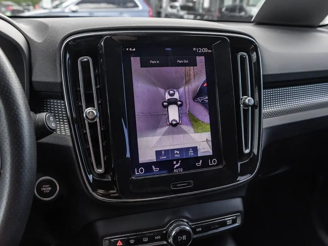 Volvo XC40 снимка Volvo XC40