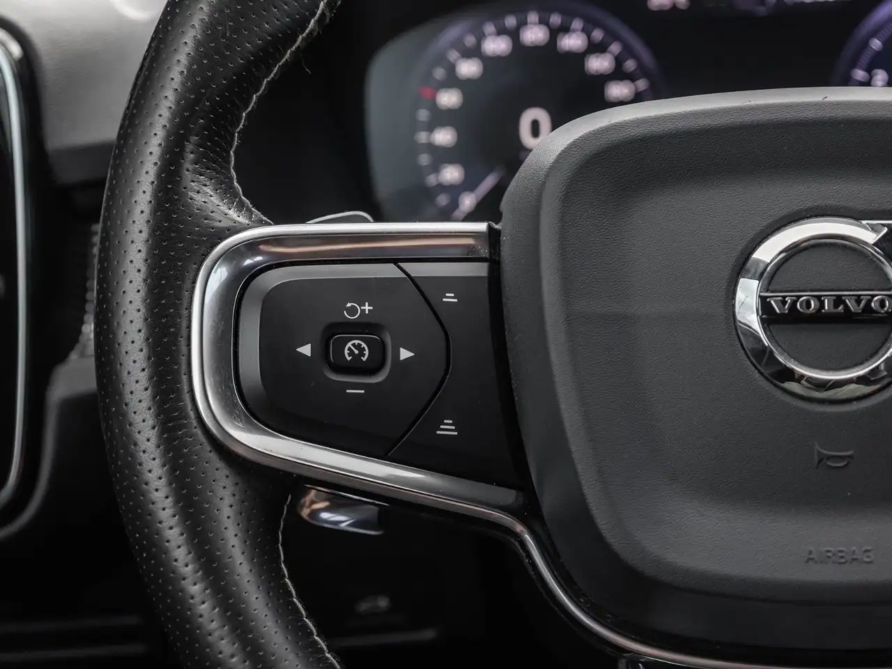 Volvo XC40 снимка Volvo XC40
