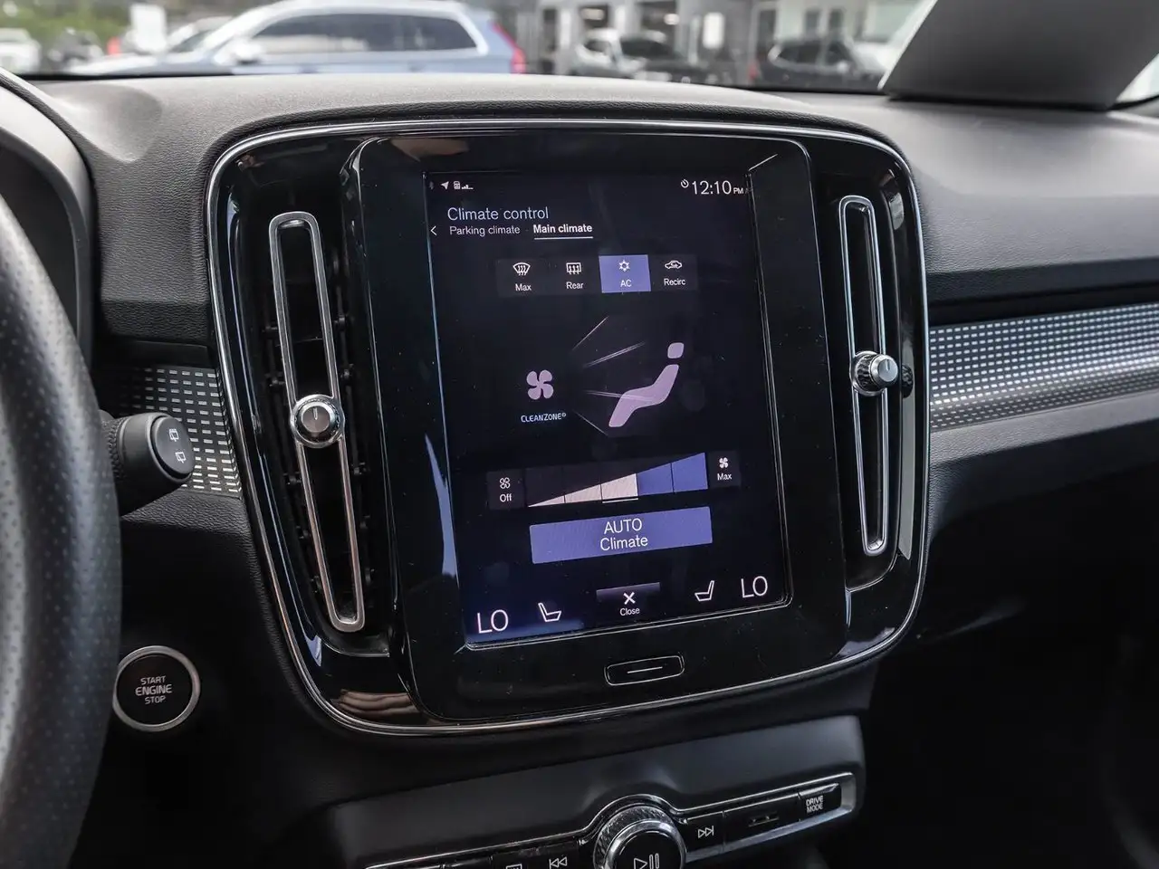 Volvo XC40 снимка Volvo XC40
