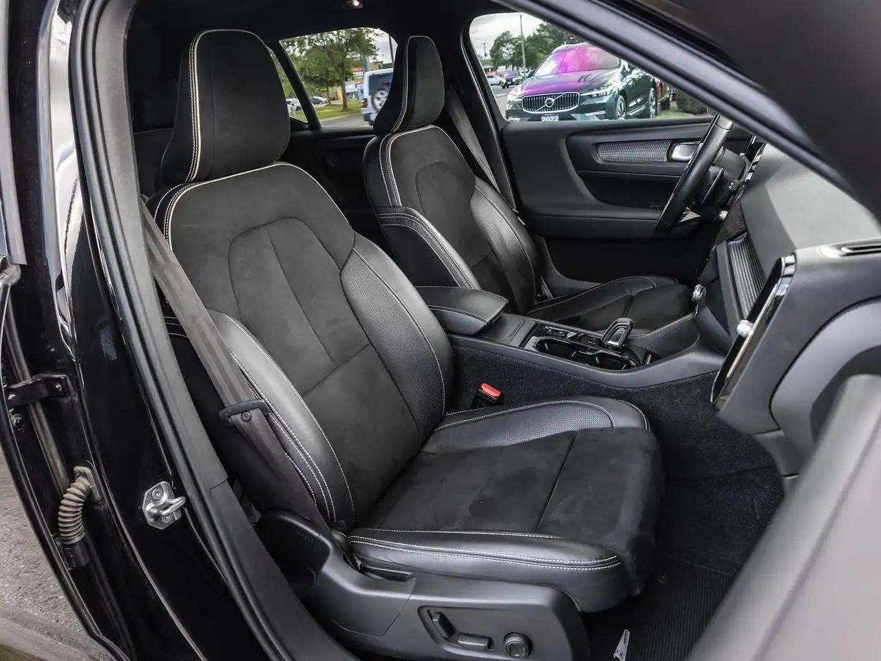Volvo XC40 снимка Volvo XC40