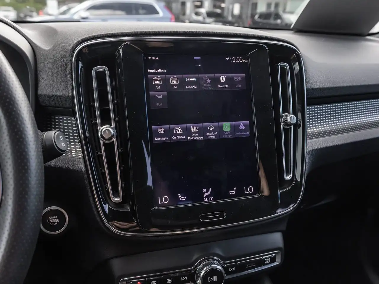 Volvo XC40 снимка Volvo XC40