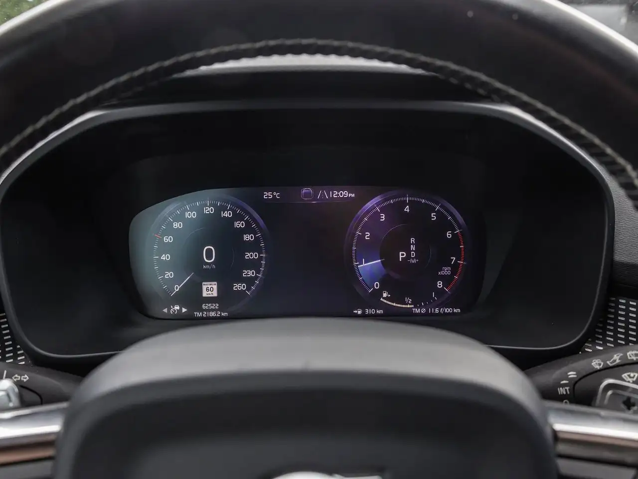 Volvo XC40 снимка Volvo XC40