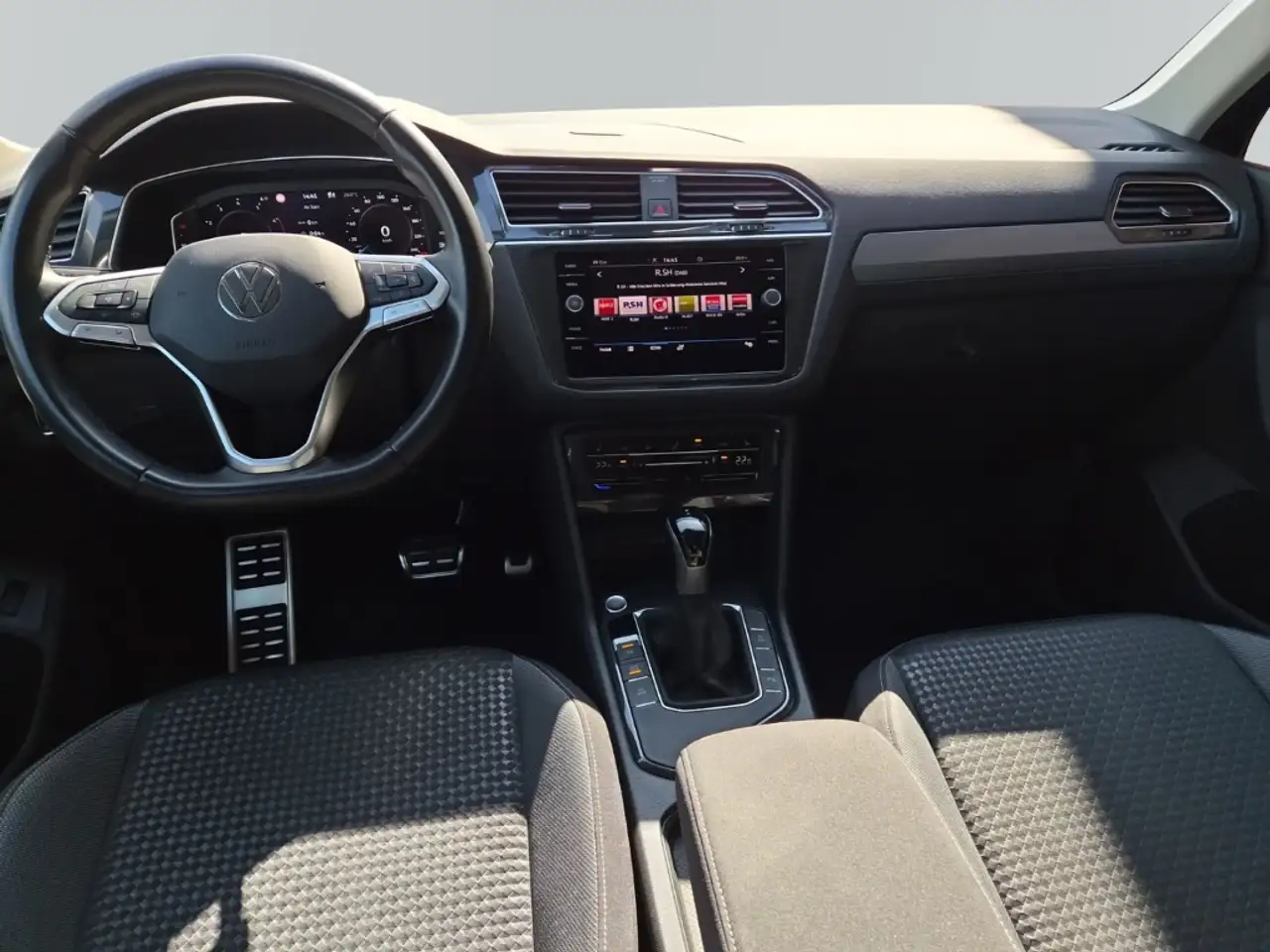 Volkswagen Tiguan 1.5 TSI DSG Active AHK CAM Alarm AppConnect, миниатюра 13