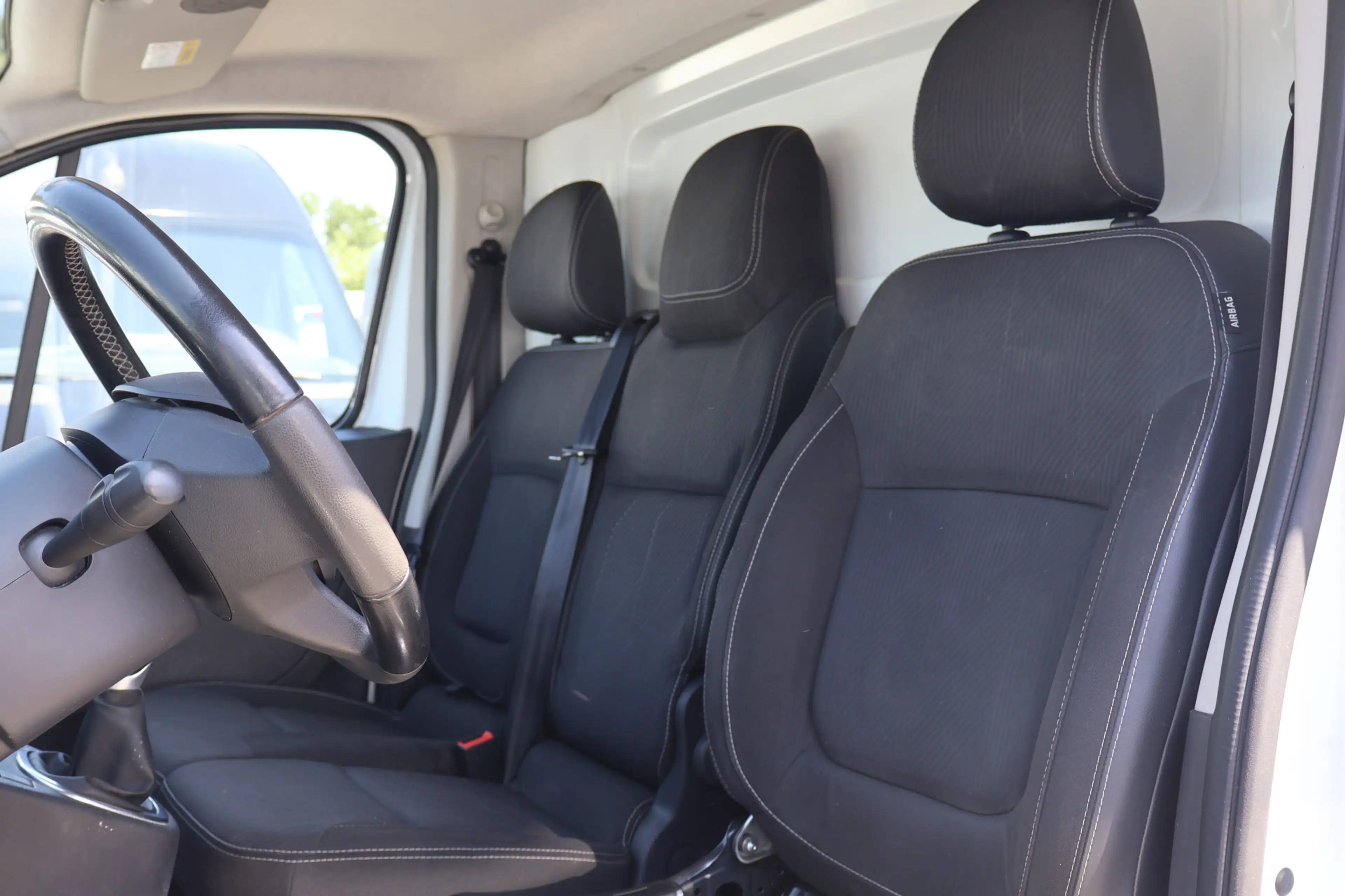 Renault Trafic 2.0 dCi 170pk L2 H1 Airco Navigatie Camera Imperia — photo 2
