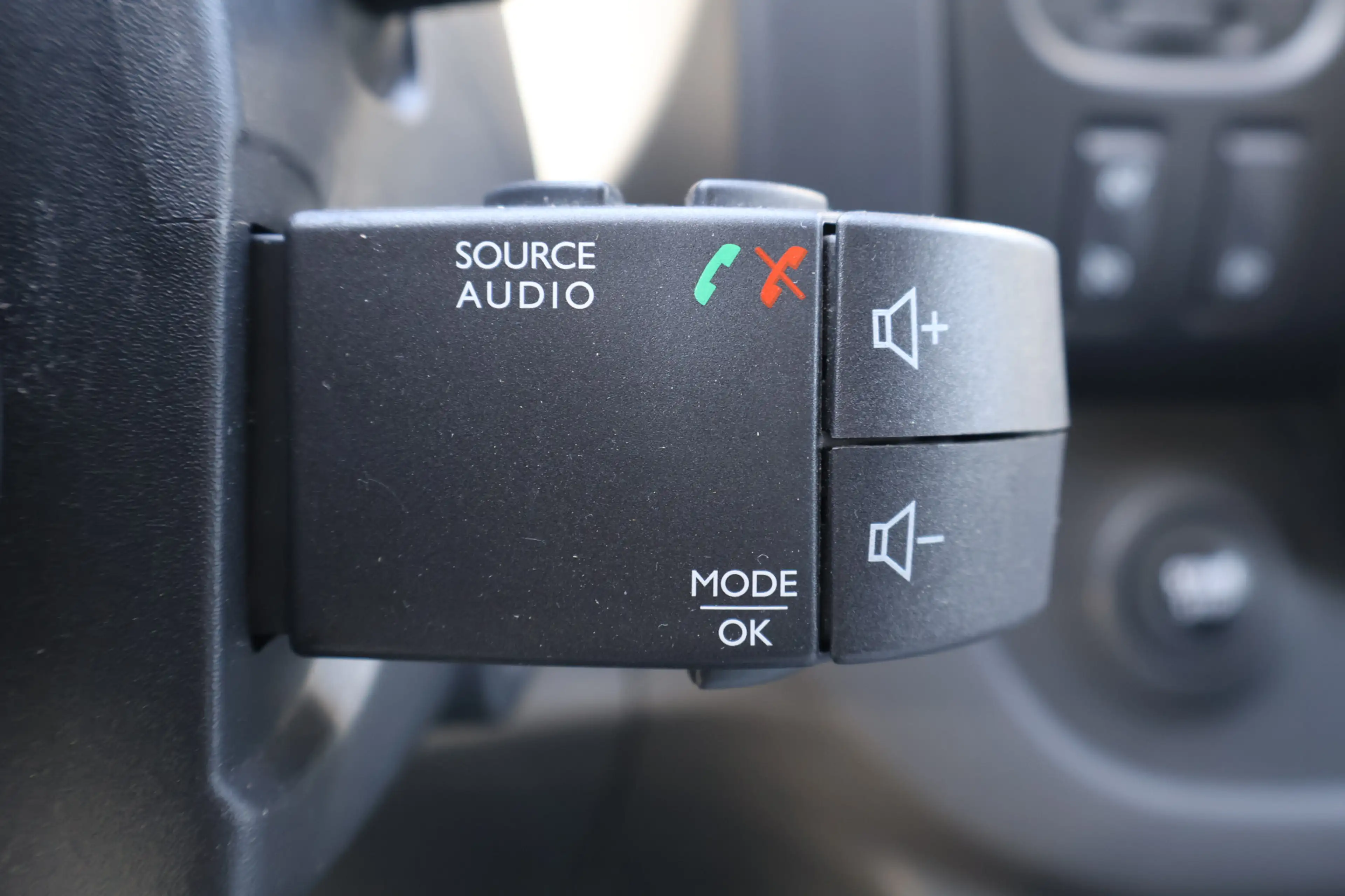 Renault Trafic 2.0 dCi 170pk L2 H1 Airco Navigatie Camera Imperia — photo 36
