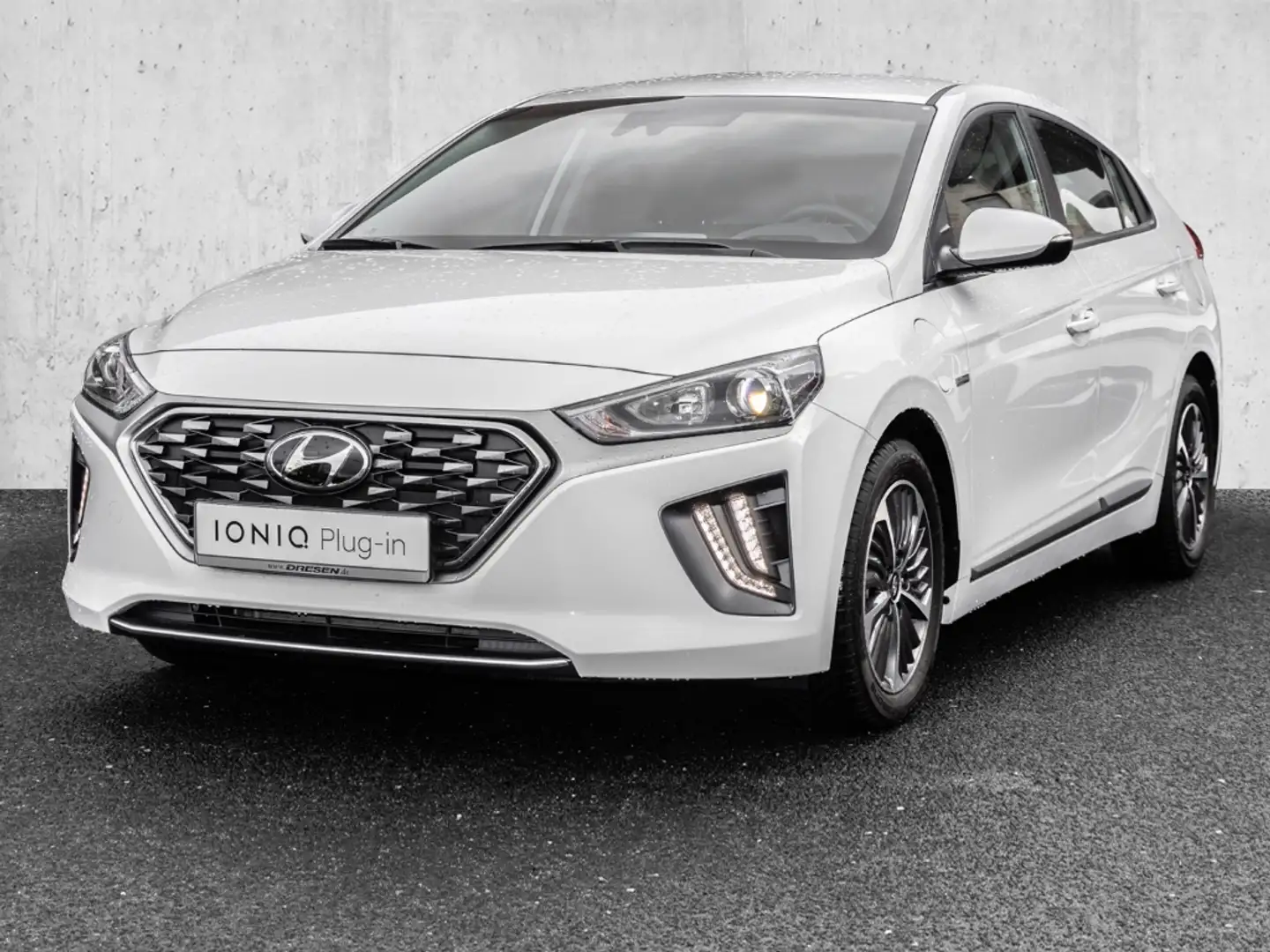 Hyundai IONIQ Plug-In Hybrid Trend *Sitzheizung*Rückfahrkamera*A Weiß - 2