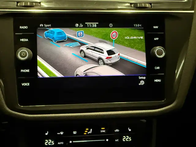 Volkswagen Tiguan Allspace view 21