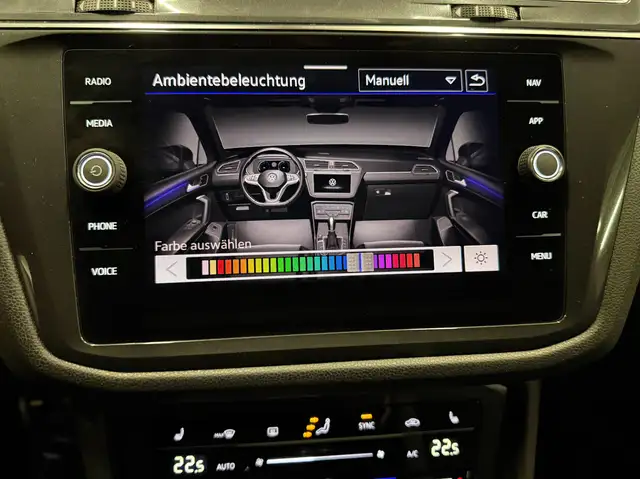 Volkswagen Tiguan Allspace view 20