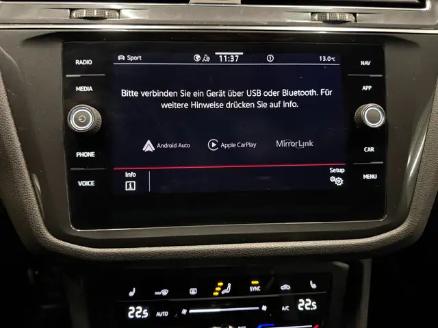 Volkswagen Tiguan Allspace view 18