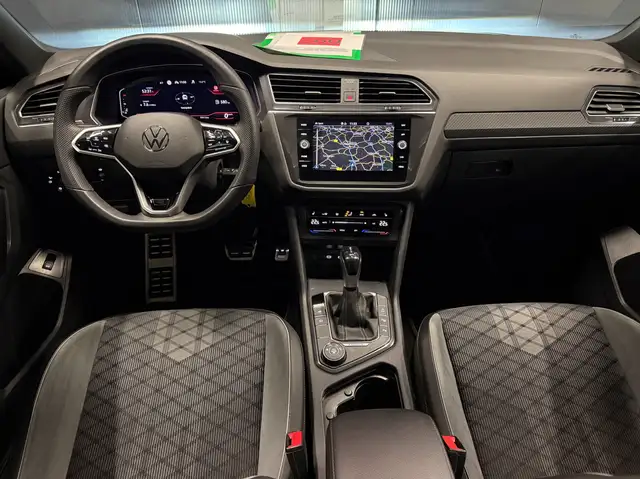 Volkswagen Tiguan Allspace view 15