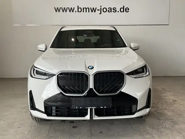 BMW X3 view 2
