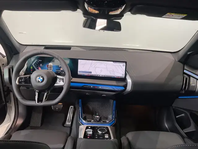 BMW X3 view 3