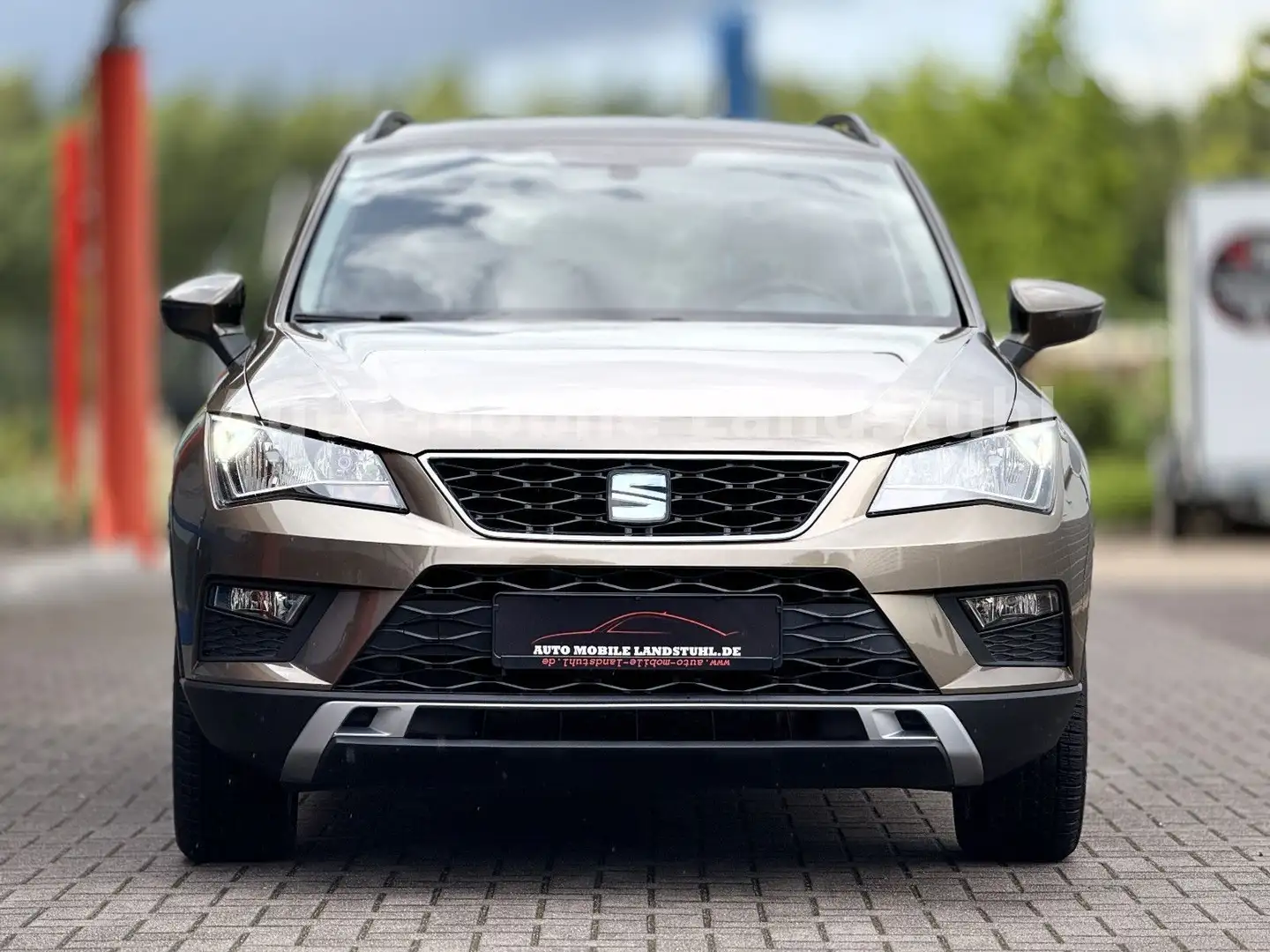SEAT Ateca ATECA*STYLE*PDC*KLIMATRK.*NAVI*LED*AHK*ALU*1HAND Gold - 2