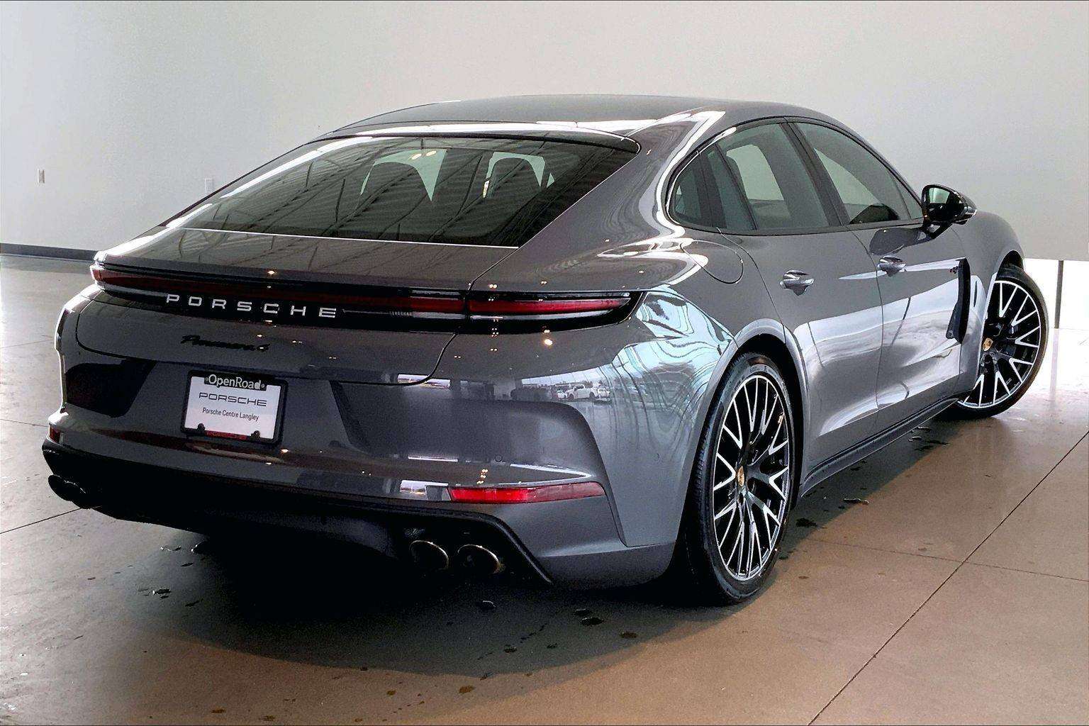 2026 Porsche Panamera 4 E-Hybrid Demo w/Prem Pkg, Porsche InnoDrive! — photo 1