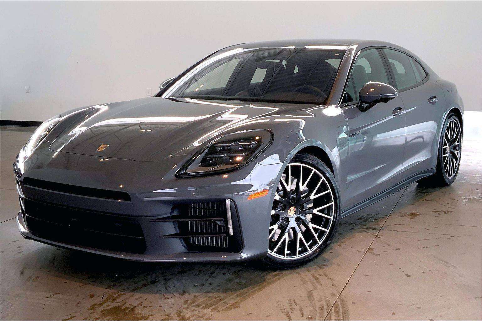 2026 Porsche Panamera 4 E-Hybrid Demo w/Prem Pkg, Porsche InnoDrive!