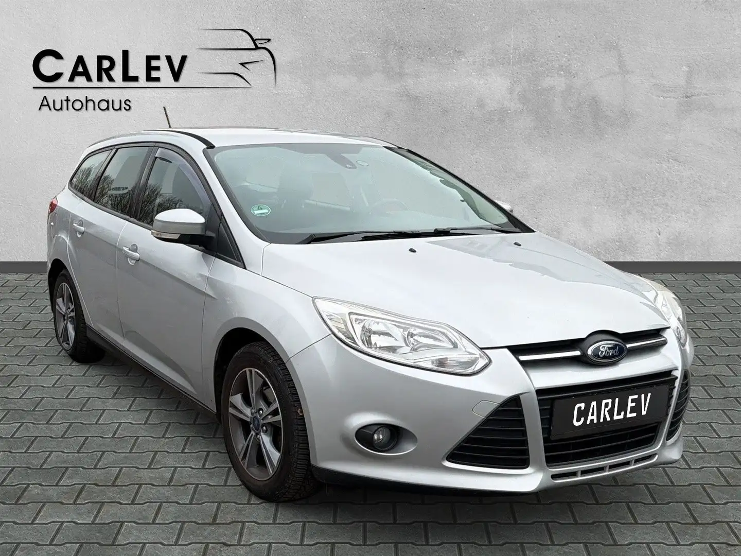 Ford Focus Turnier Sync Edition Top Zustand Silber - 1