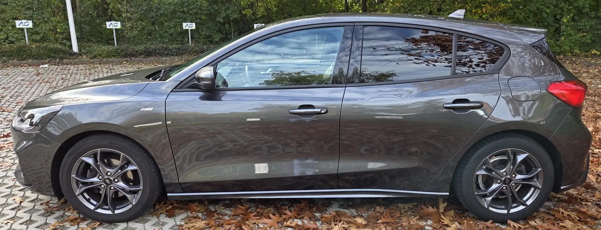 Ford Focus 1.0 MHEV ST-Line*GARANTIE 1AN*CAMERA*NAVI*CARPLAY Gris - 2