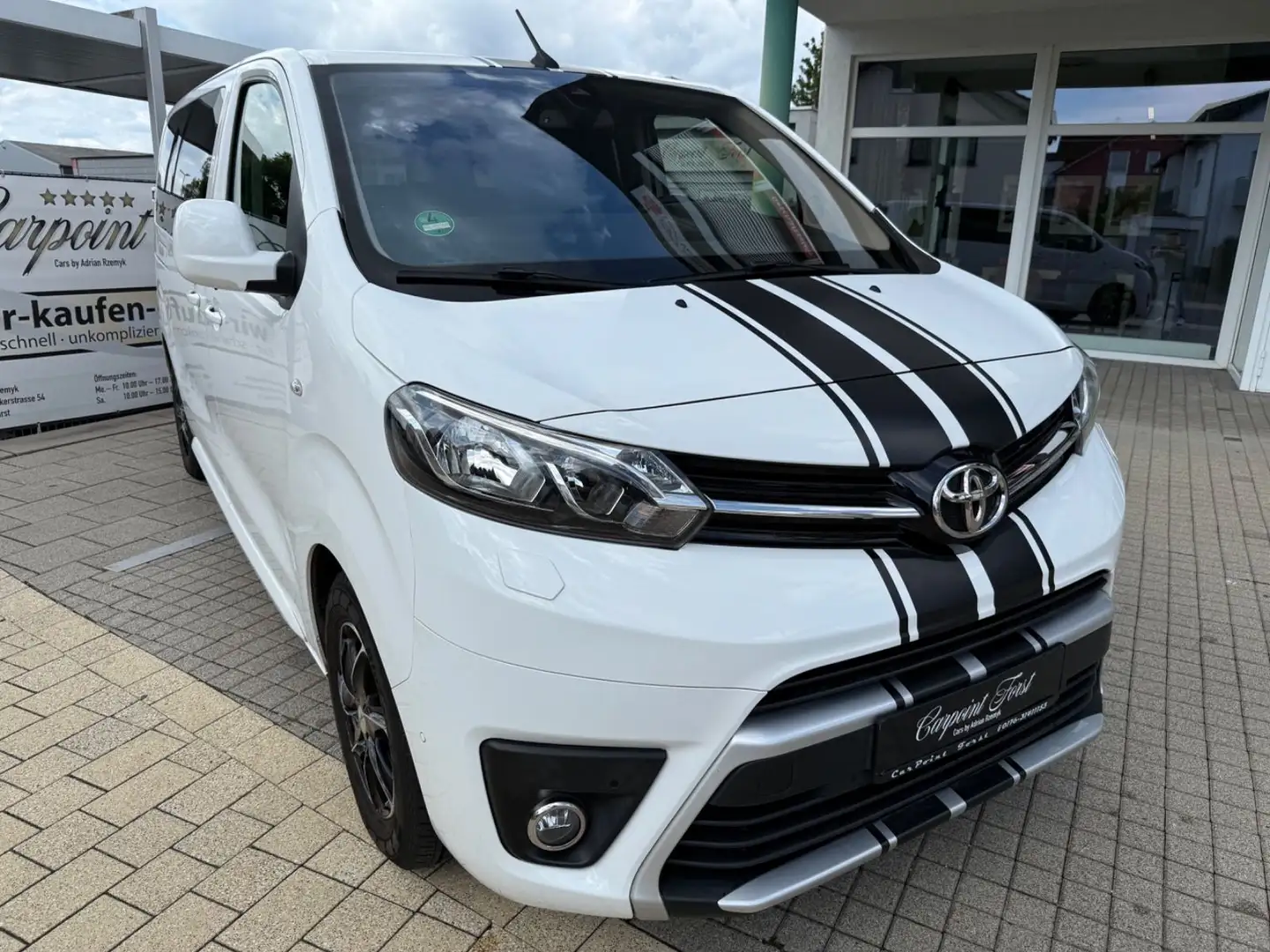 Toyota Proace Verso L1 Shuttle, 2.Hand ,NAVI, 9Sitzer Weiß - 1