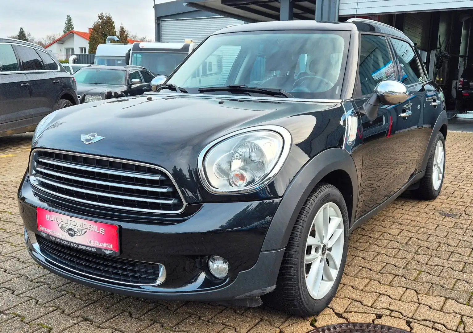 MINI Cooper Countryman Cooper LEDER NAVI Schwarz - 1