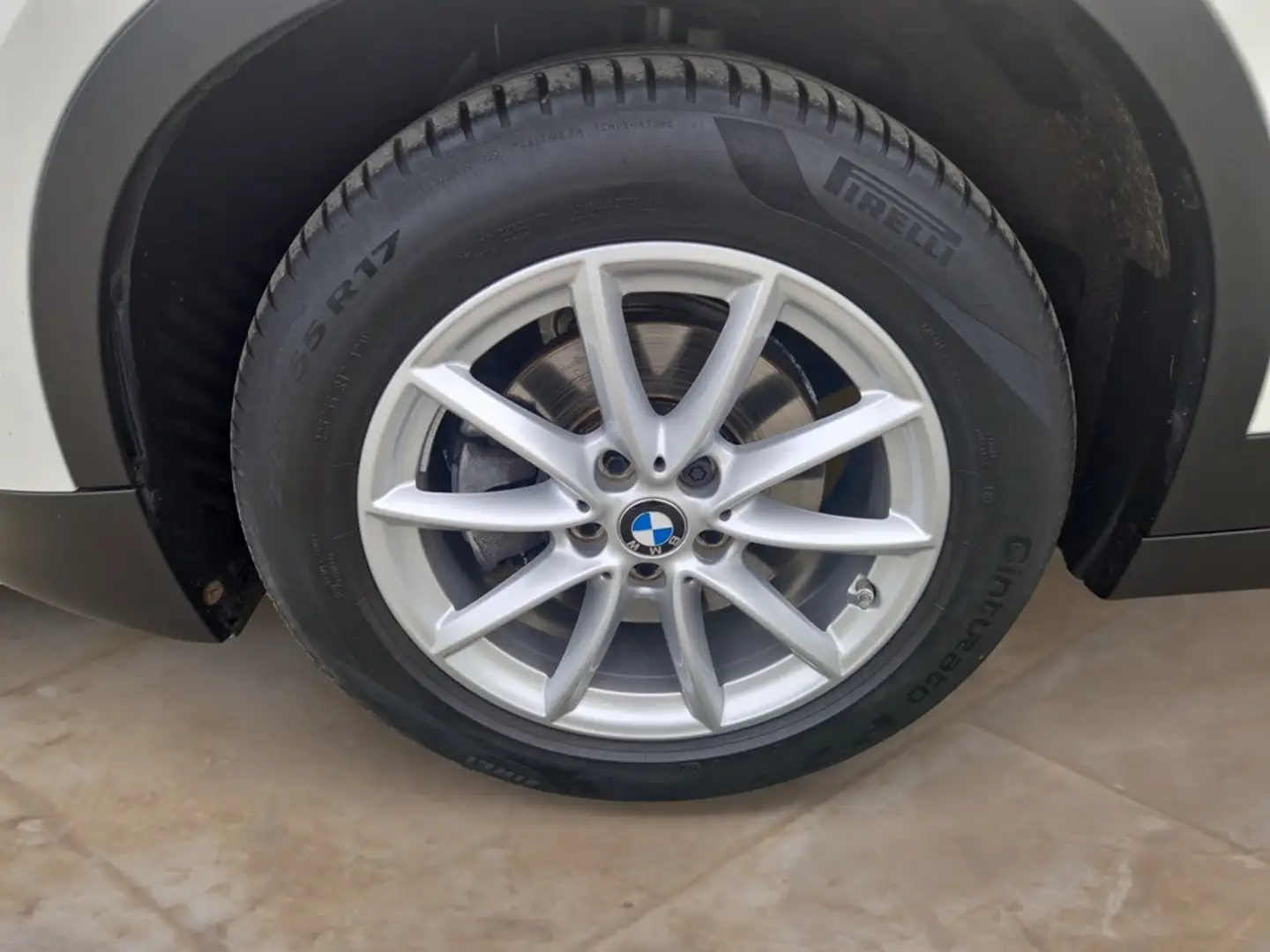 BMW X2 sDrive18i Advantage + 2Jahre-BPS.-GARANTIE Wit - 2