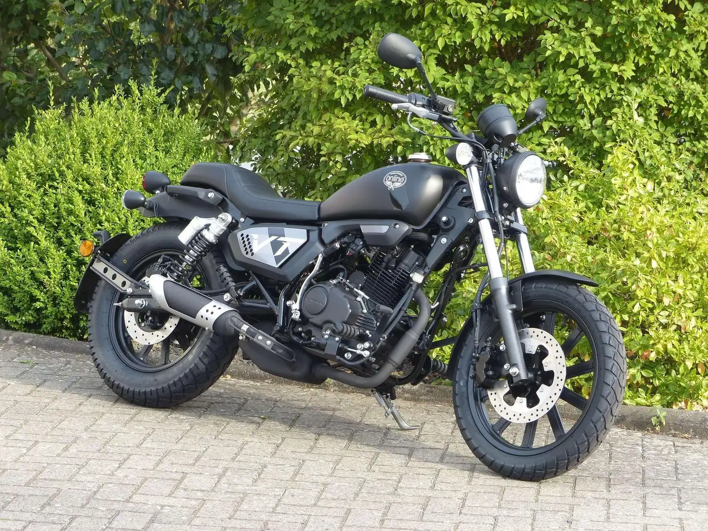 Online VT 125 Chopper ABS Negro - 1