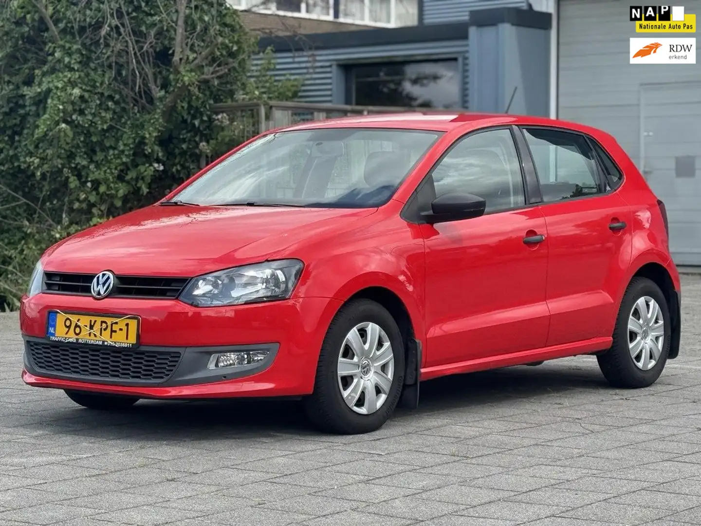 Volkswagen Polo 1.4-16V Trendline, 1eigenaar, airco, Km nap Rouge - 1