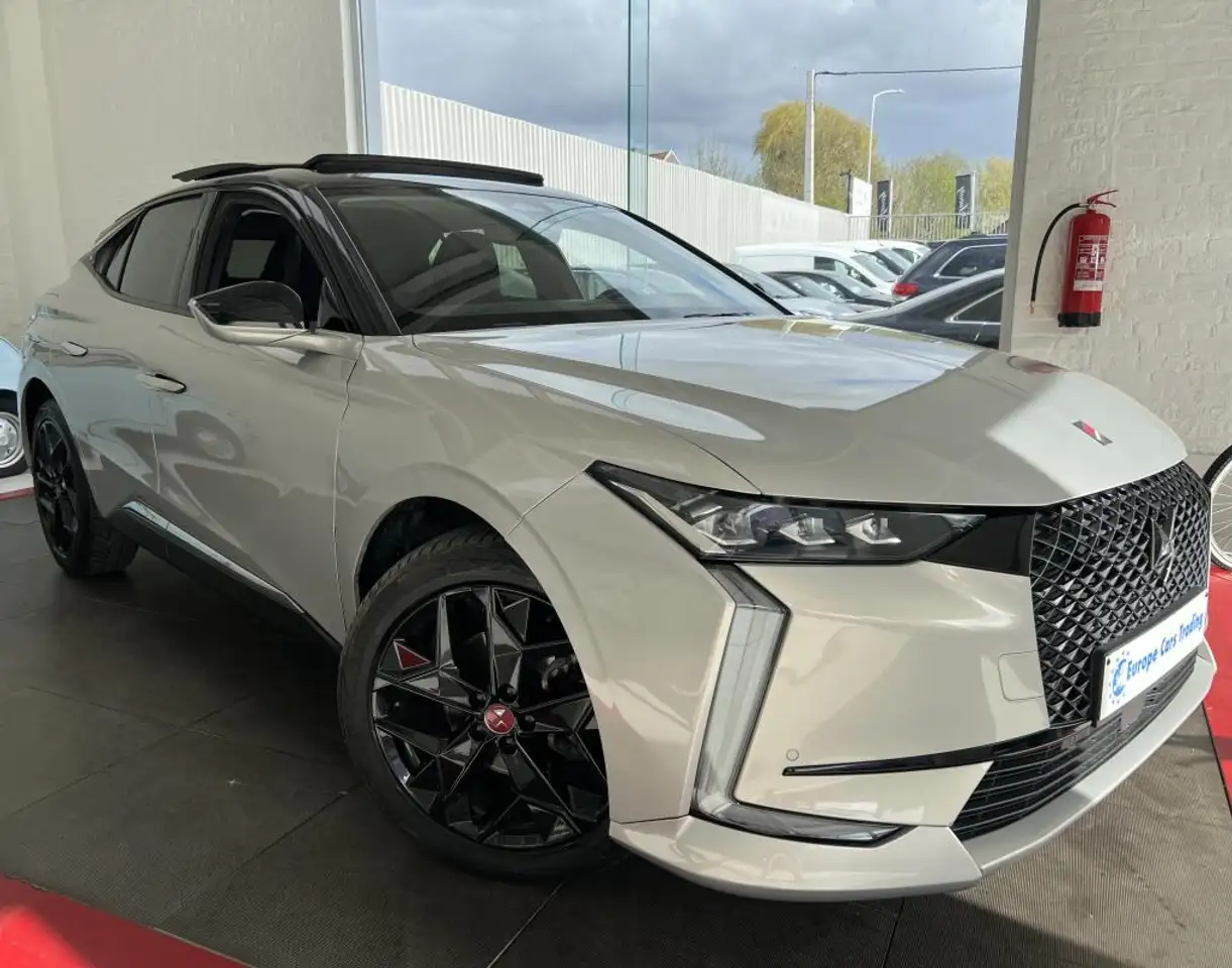 Citroen DS4 PERFORMANCE LINE 130CH TOIT PANO BOITE AUTO CARPLAY GAR 12M 4