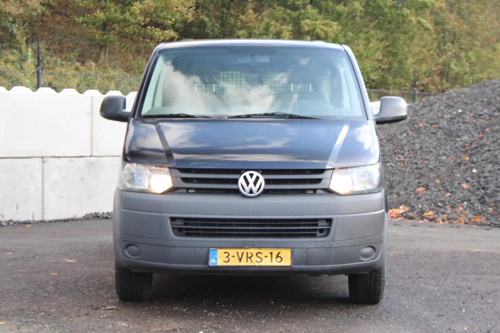 Volkswagen T5 Transporter 2.0 TDI L2H1 DC Trendline Negru - 2