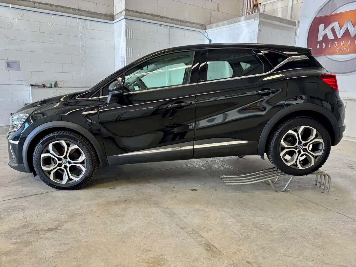 Renault Captur E-TECH Plug-In 160 Intens Teilleder Navi Noir - 2