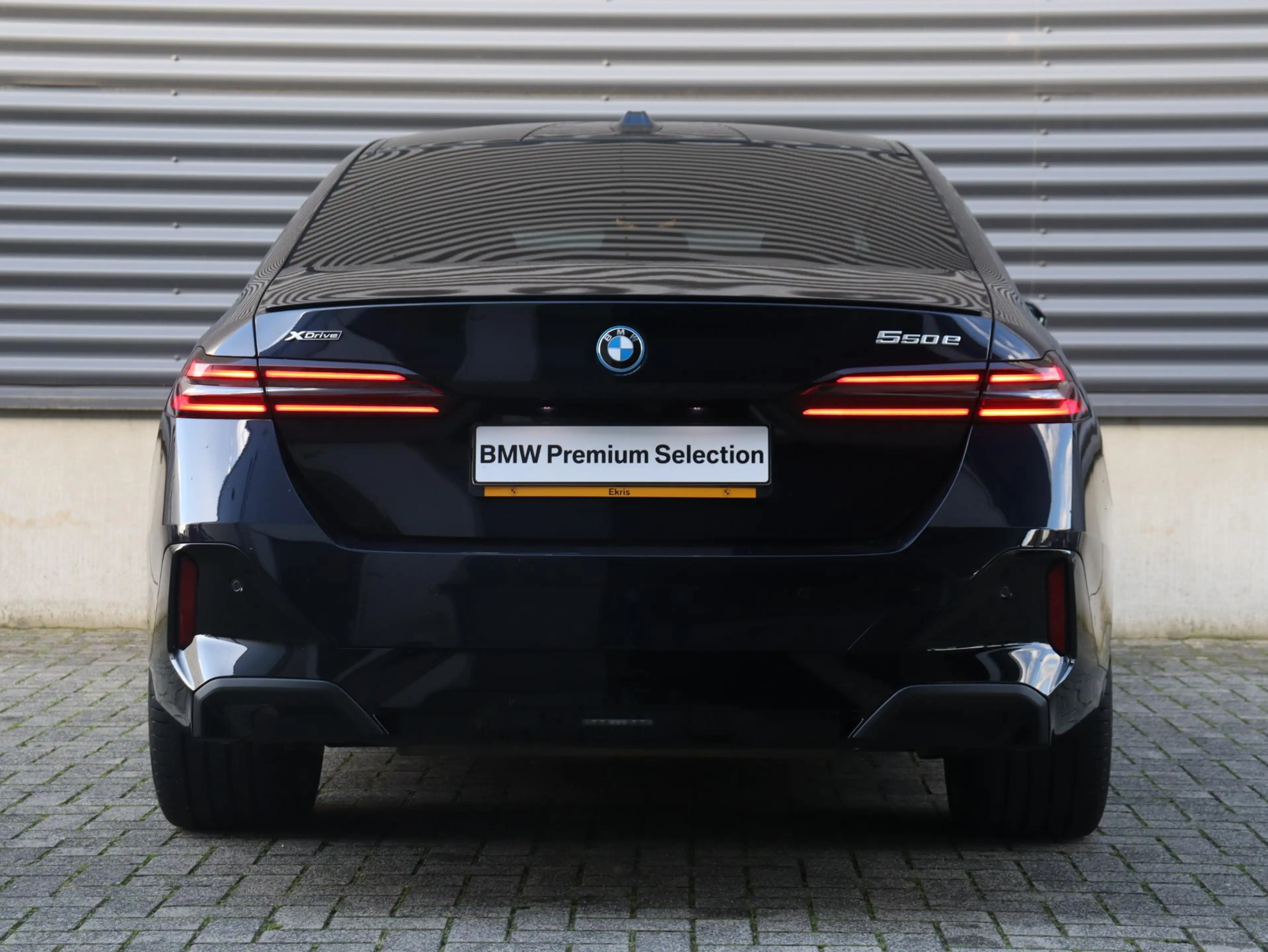 BMW 550 5-serie Sedan 550e xDrive | M Sportpakket Pro | In — photo 4