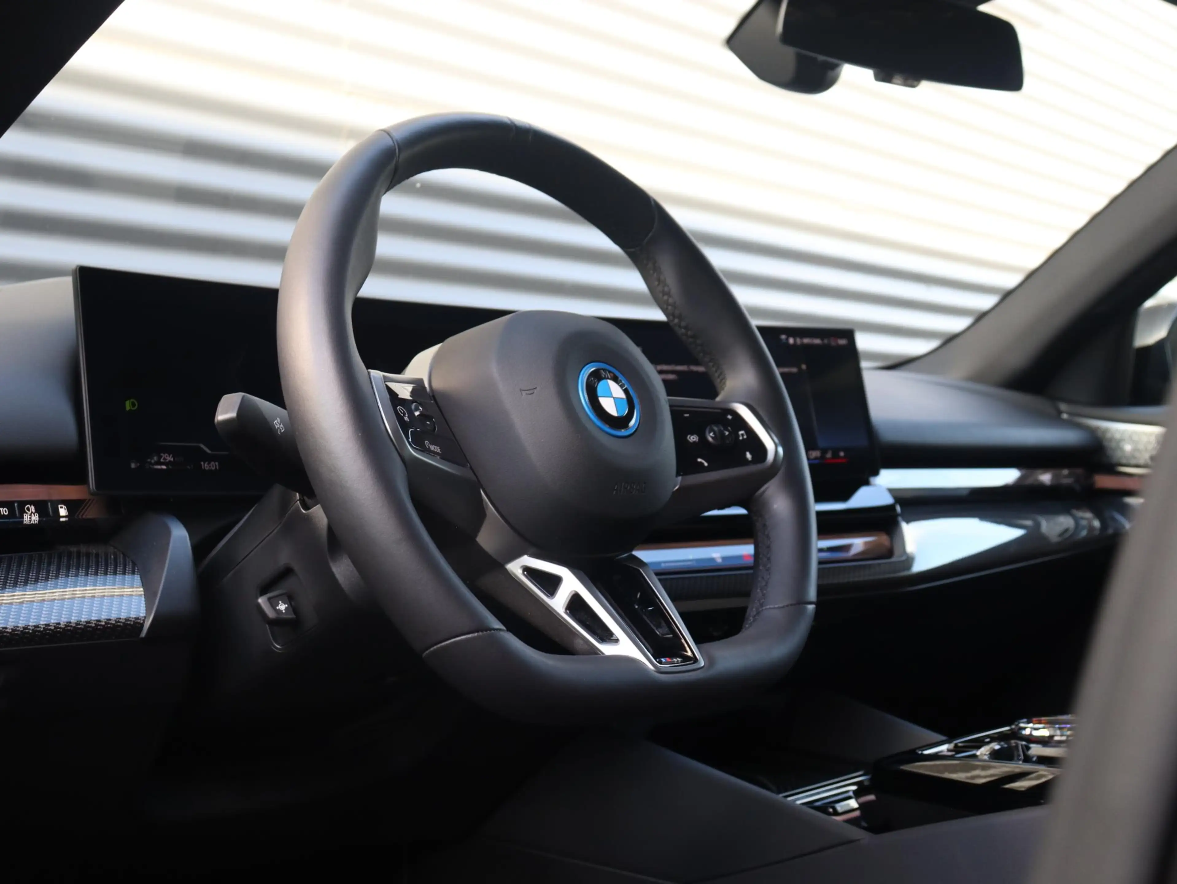 BMW 550 5-serie Sedan 550e xDrive | M Sportpakket Pro | In — photo 14