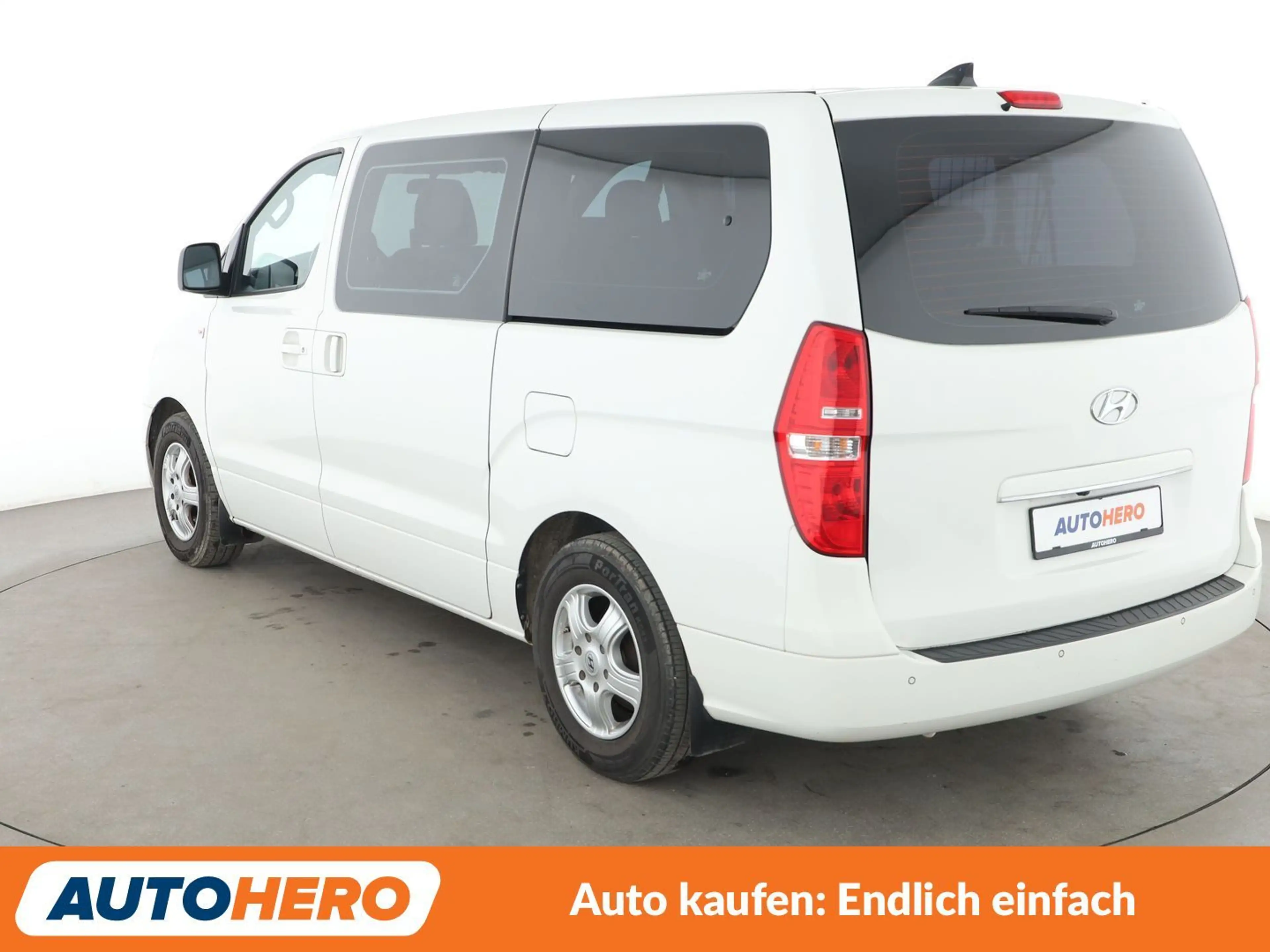 Hyundai H-1 2.5 CRDi Travel Trend *NAVI*CAM*TEMPO*ALU*KLIMA* — photo 4