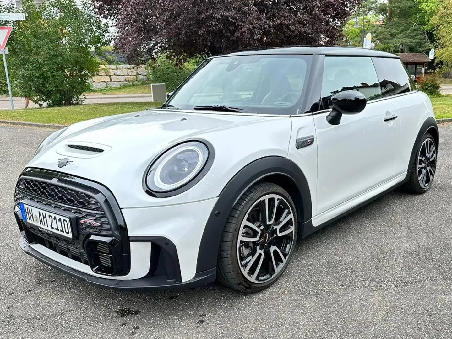 MINI Cooper S MINI 3-TÜRER Aut. John Works Trim Bílá - 1