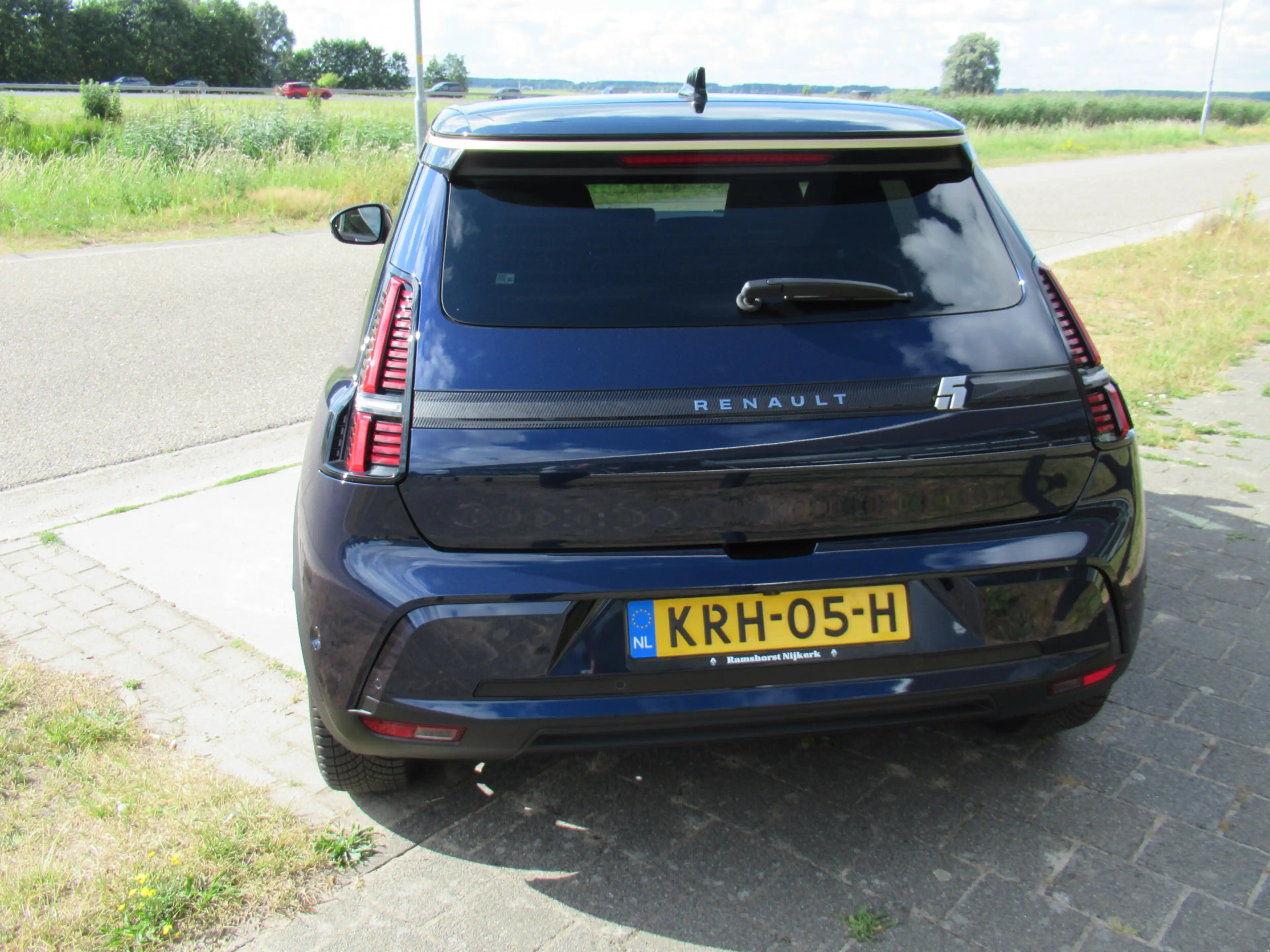 Renault R 5 comfort range techno 150PK 52 kWh — photo 4
