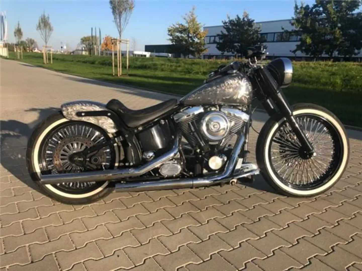 Harley-Davidson Softail EVO Custom Bike Mexican Style Fatboy Silber - 1