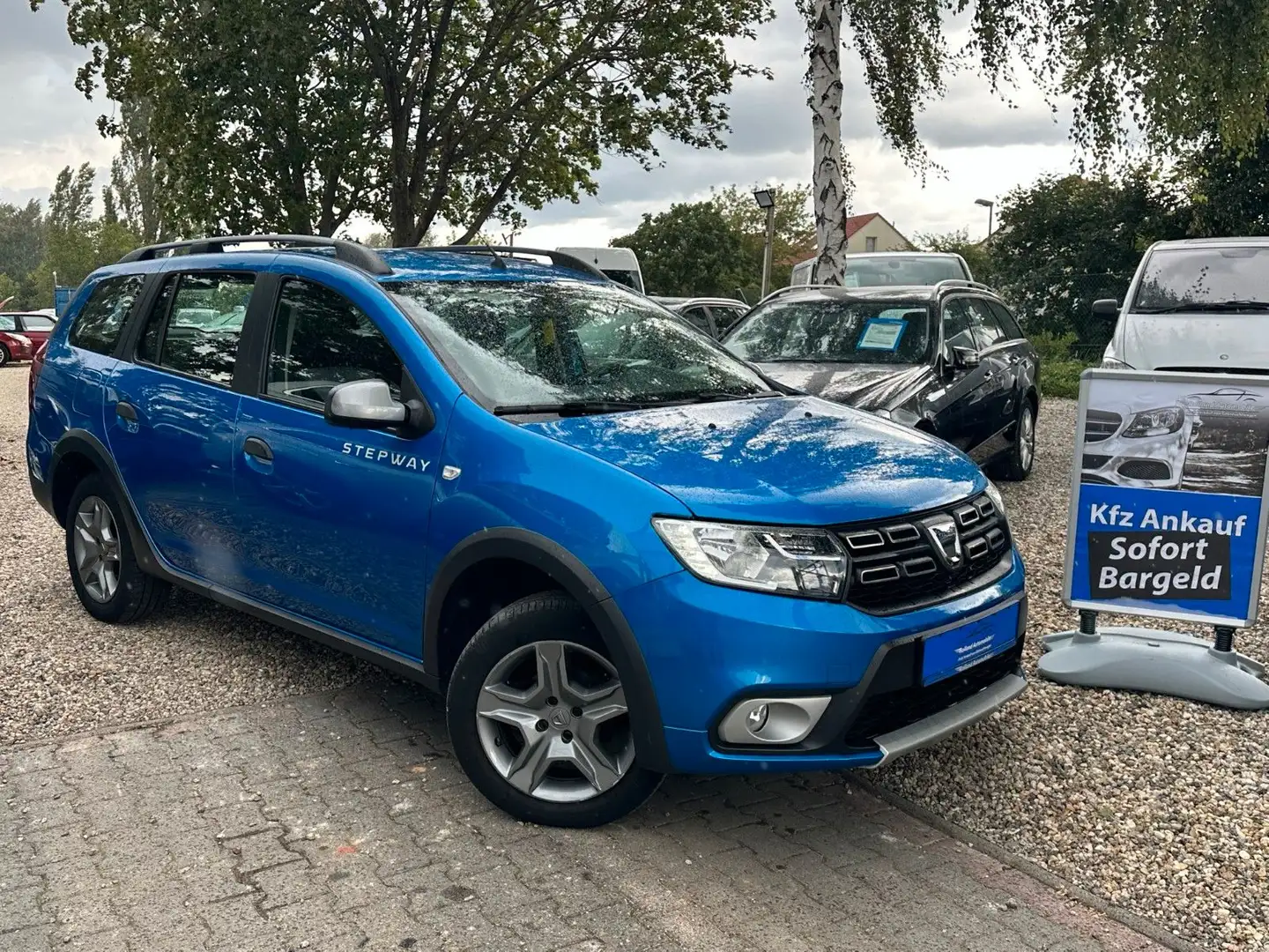 Dacia Logan MCV Stepway*1.HD*Klima*Navi*Kamera*TÜV NEU Blau - 1