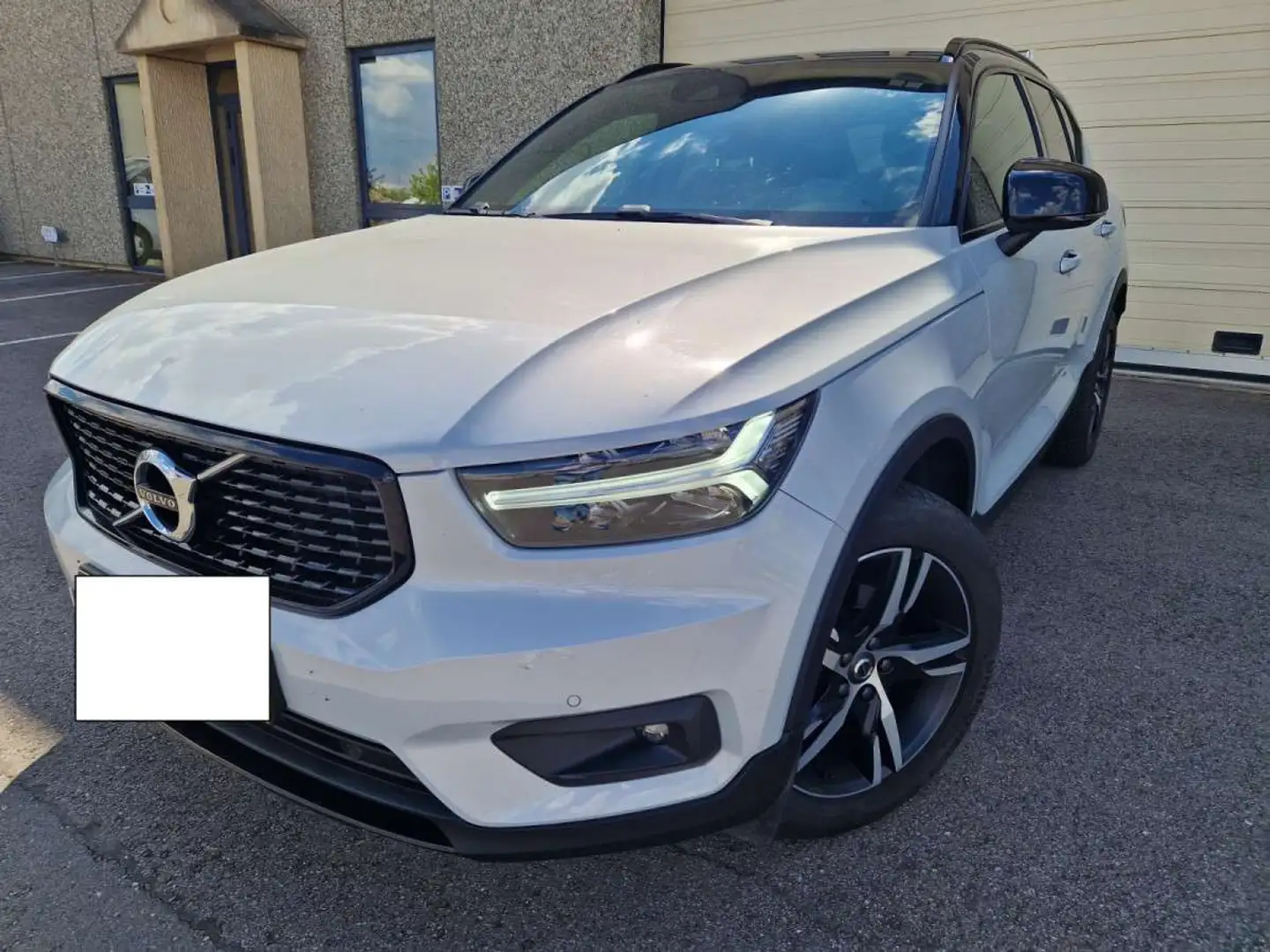 Volvo XC40 R-Design 163 CV BVA Gris - 2
