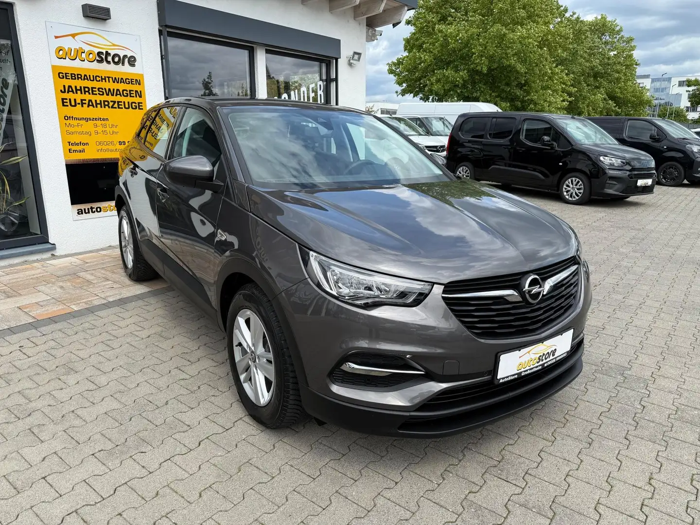 Opel Grandland X Edition 1.2 Turbo 96 kW (131 PS), Autom. 8-Gang... Grijs - 2