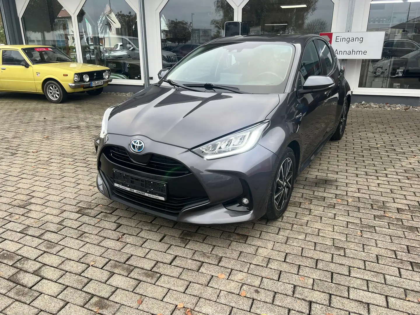 Toyota Yaris Hybrid Club Grigio - 1